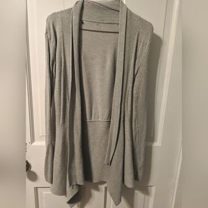 Macy's Women's Blouse Gray Sweater Size Small S Cardigan Office Work Wear Used